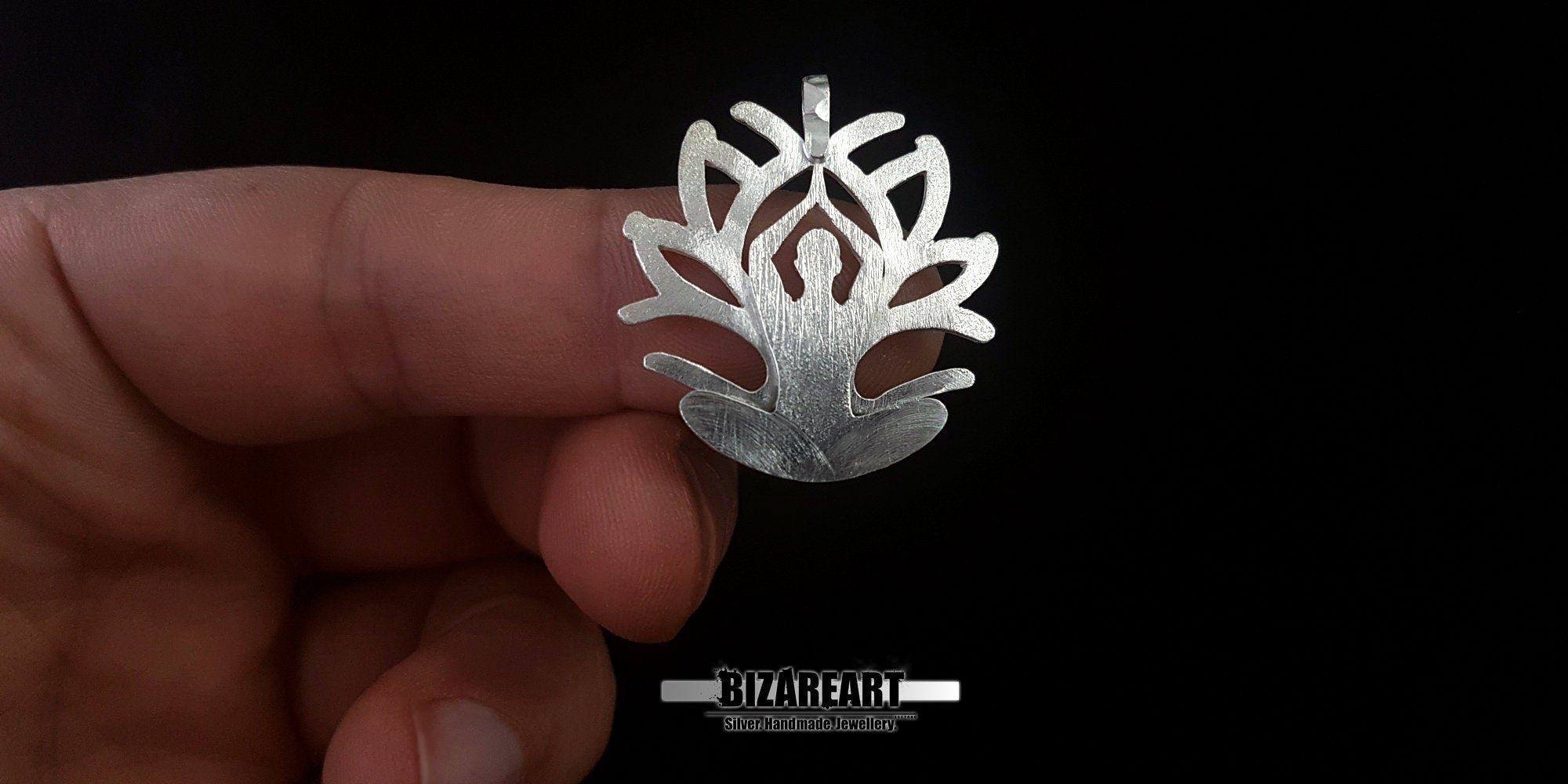 Pendentif yoga en argent sterling, bijoux position Sukhasana