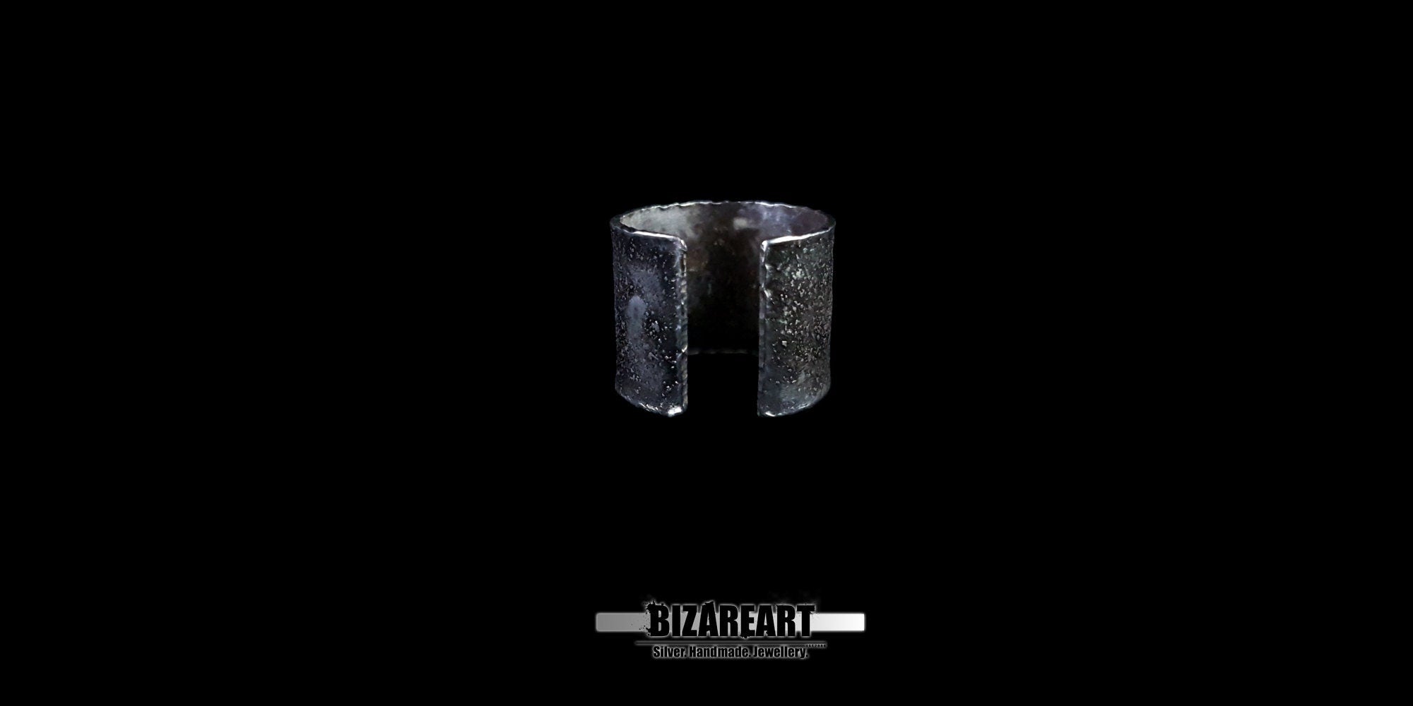 Bague Œil de Râ en Argent Oxydé, Bande Ouverte Égyptienne Réglable