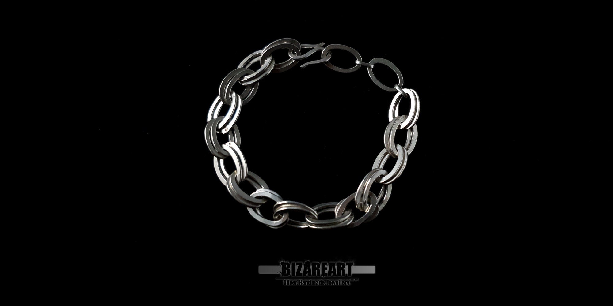 Full circular view of the 21cm sterling silver chain bracelet showcasing the uniform artisan craftsmanship and weight.