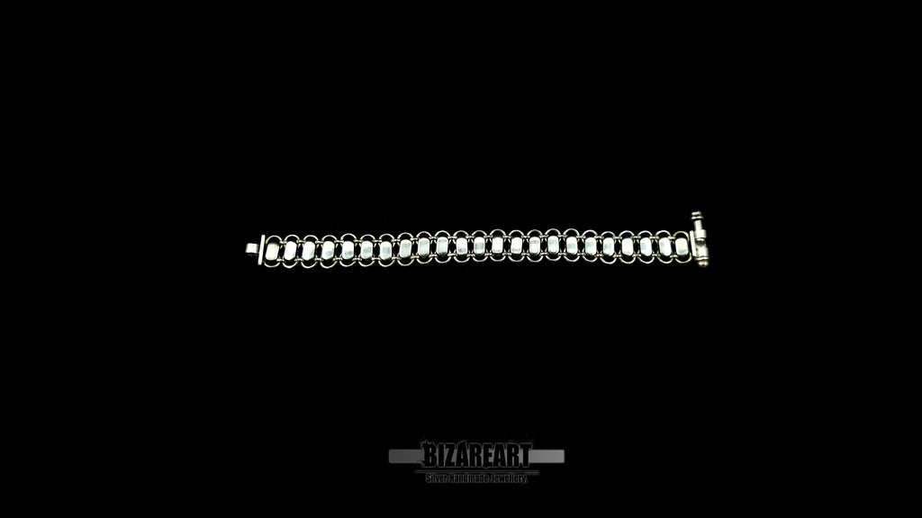Full length flat lay view of the reverse side of the 31.7g Bizareart silver link bracelet, showcasing the smooth, polished inner surface construction.