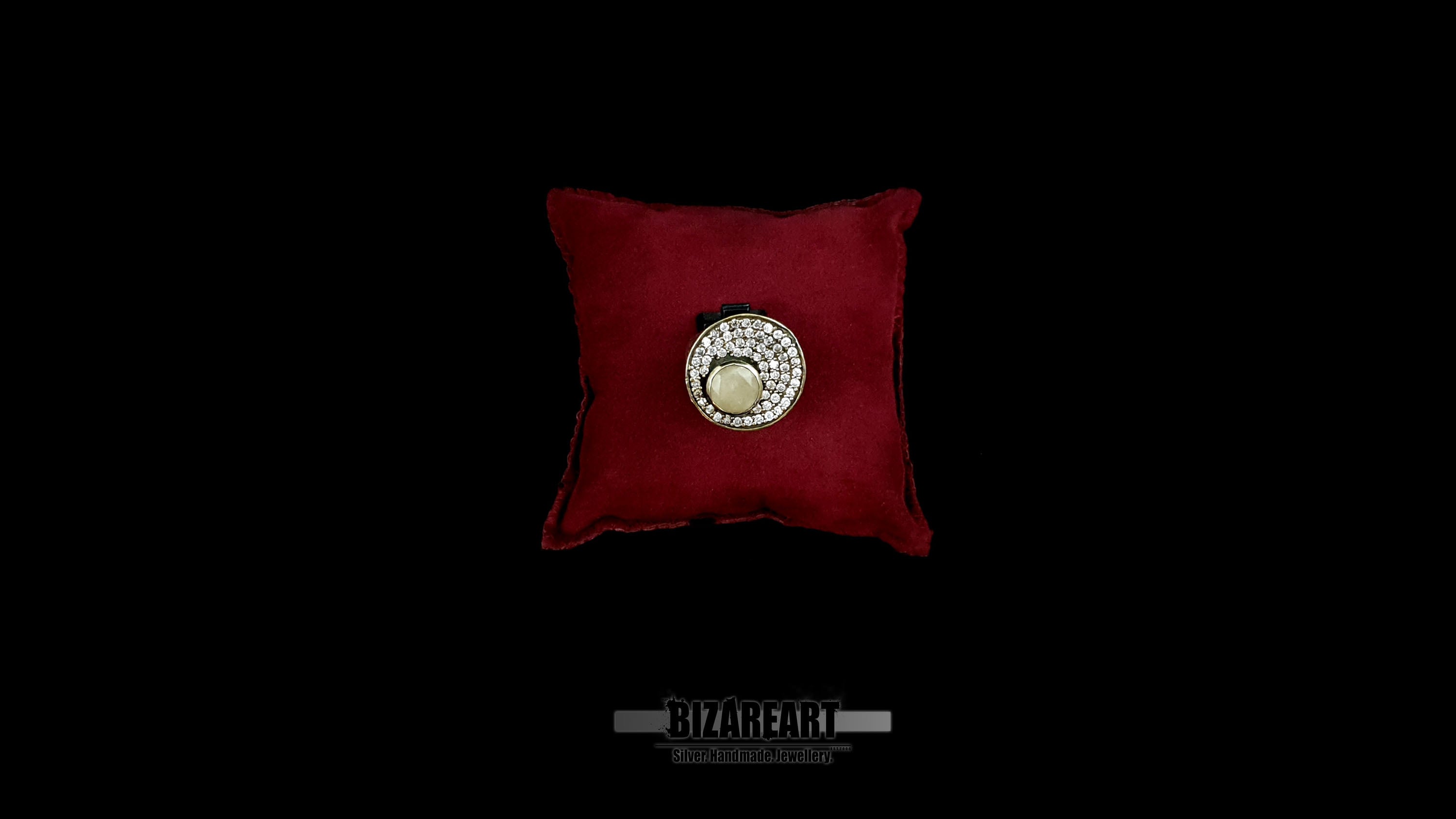 Heritage "Epoch" Column Ring | .925 Silver & White Agate N58 1/2