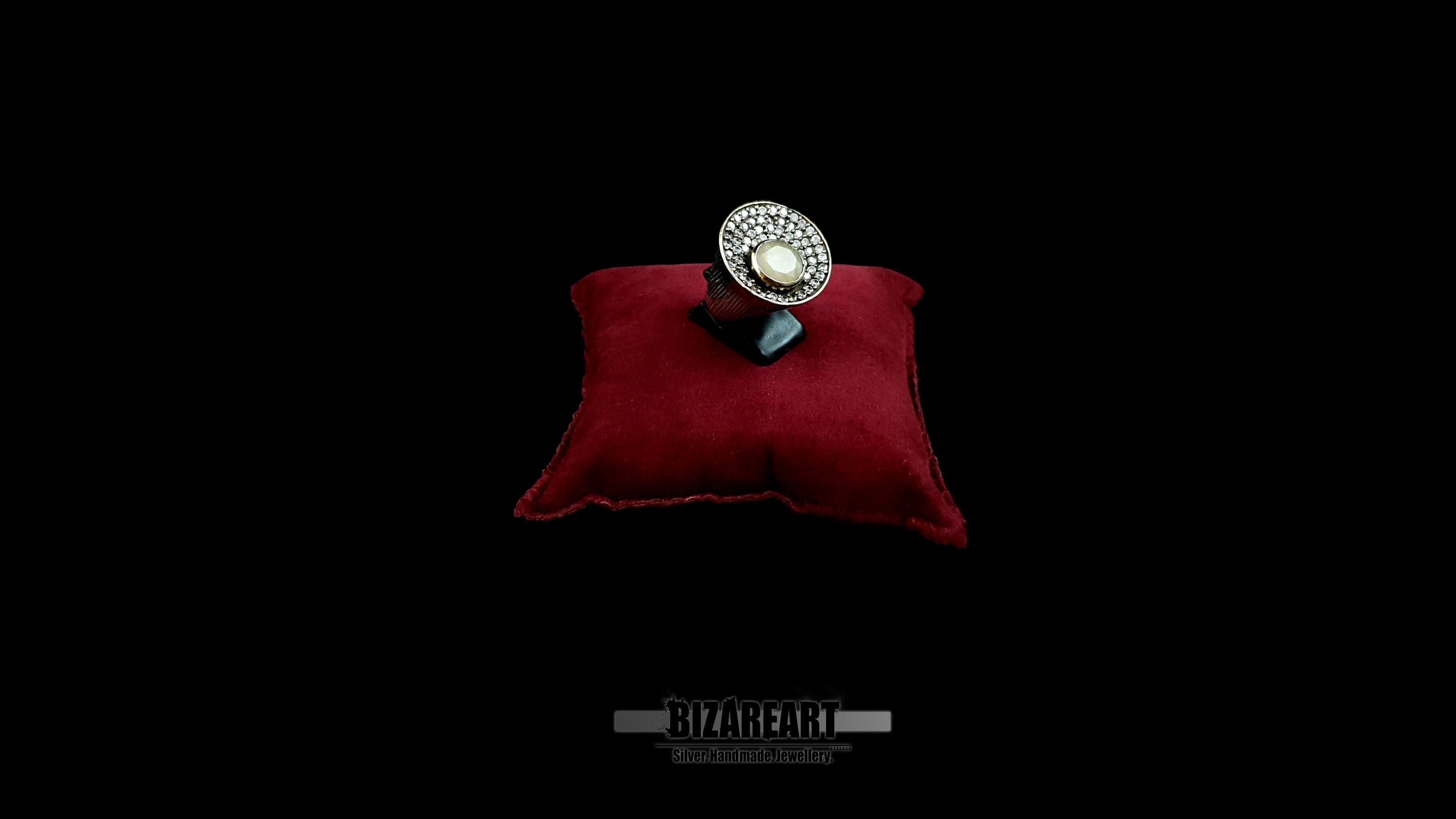 Heritage "Epoch" Column Ring | .925 Silver & White Agate N58 1/2