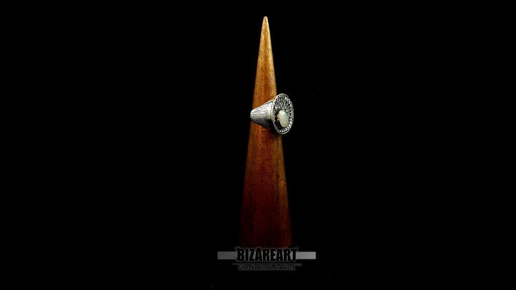 Heritage "Epoch" Column Ring | .925 Silver & White Agate N58 1/2